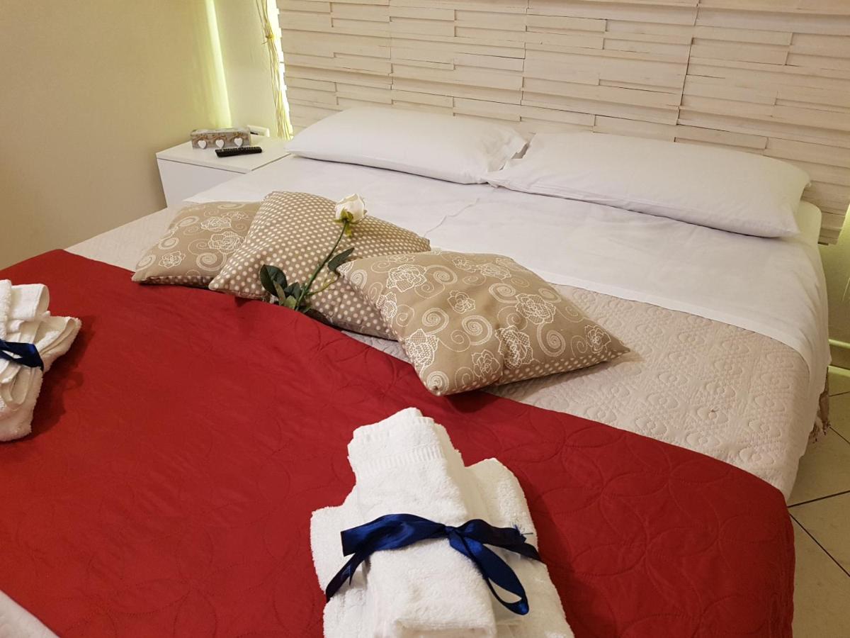 Philos - Appartements & Rooms Taranto Dış mekan fotoğraf